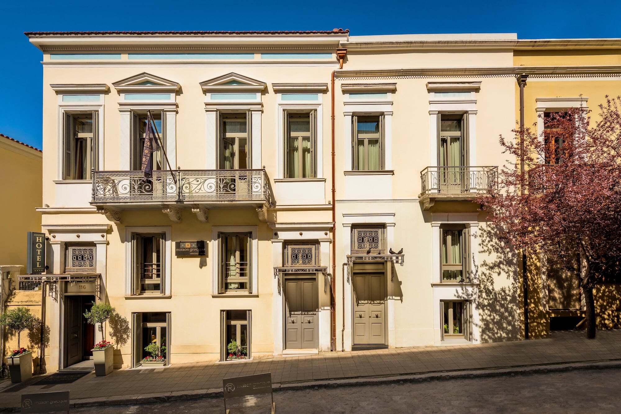 פאטרה Maison Grecque Hotel Extraordinaire מראה חיצוני תמונה
